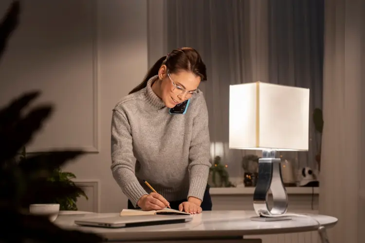 How Table Lamps Improve Productivity and ambiance