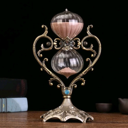 Heart-shaped metal hourglass timer
