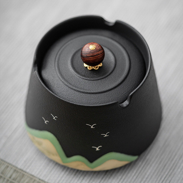 Anti-fly Ceramic Ashtray