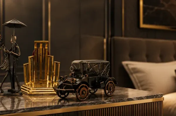 Showpiece for Bedroom Decor
